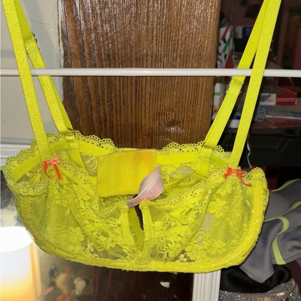 VS bra